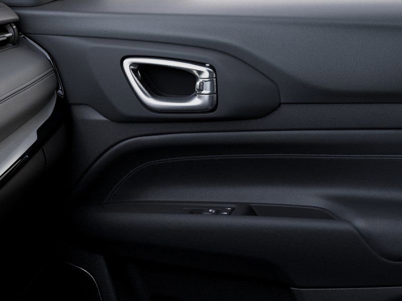 New 2025 Jeep Compass Latitude w/ Sun & Sound Group image 26