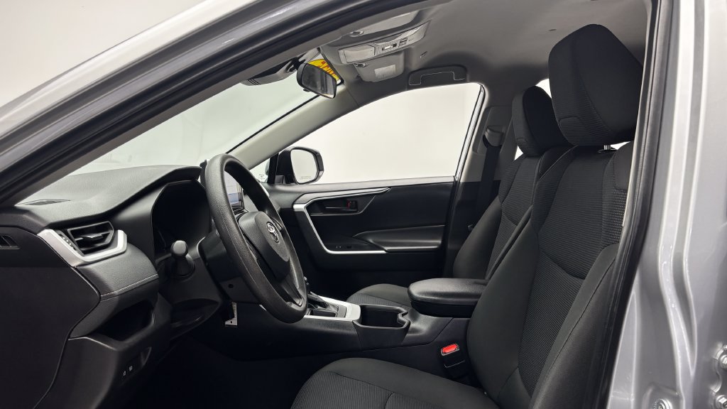 Certified 2025 Toyota RAV4 LE FWD image 11