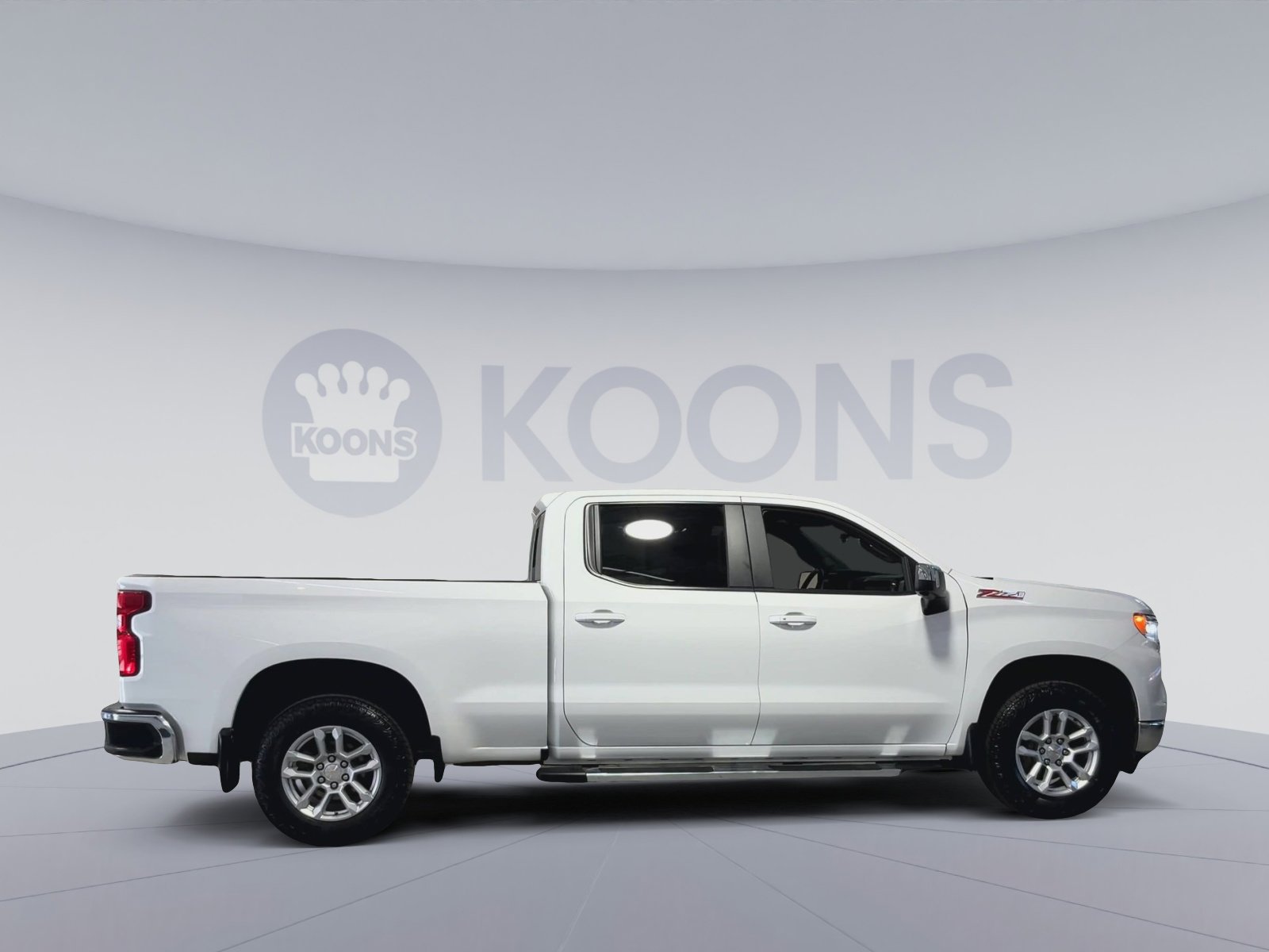 Used 2024 Chevrolet Silverado 1500 LT AWD/4WD image 12