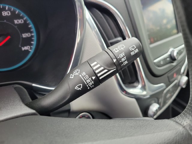 Used 2020 Chevrolet Equinox LS FWD image 27
