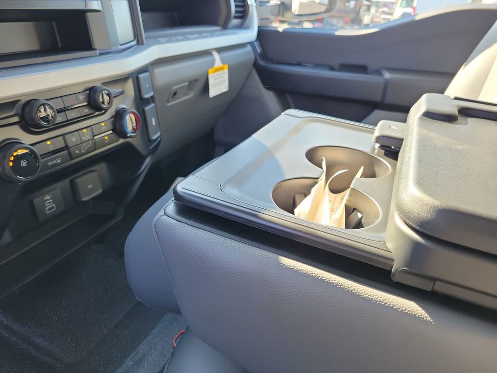 New 2026 Ford F350 XL w/ XL Chrome Package image 32