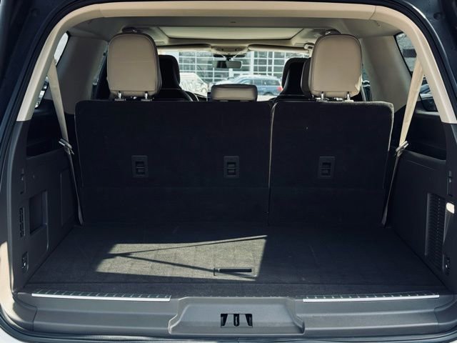 Used 2024 Lincoln Navigator L Reserve image 10