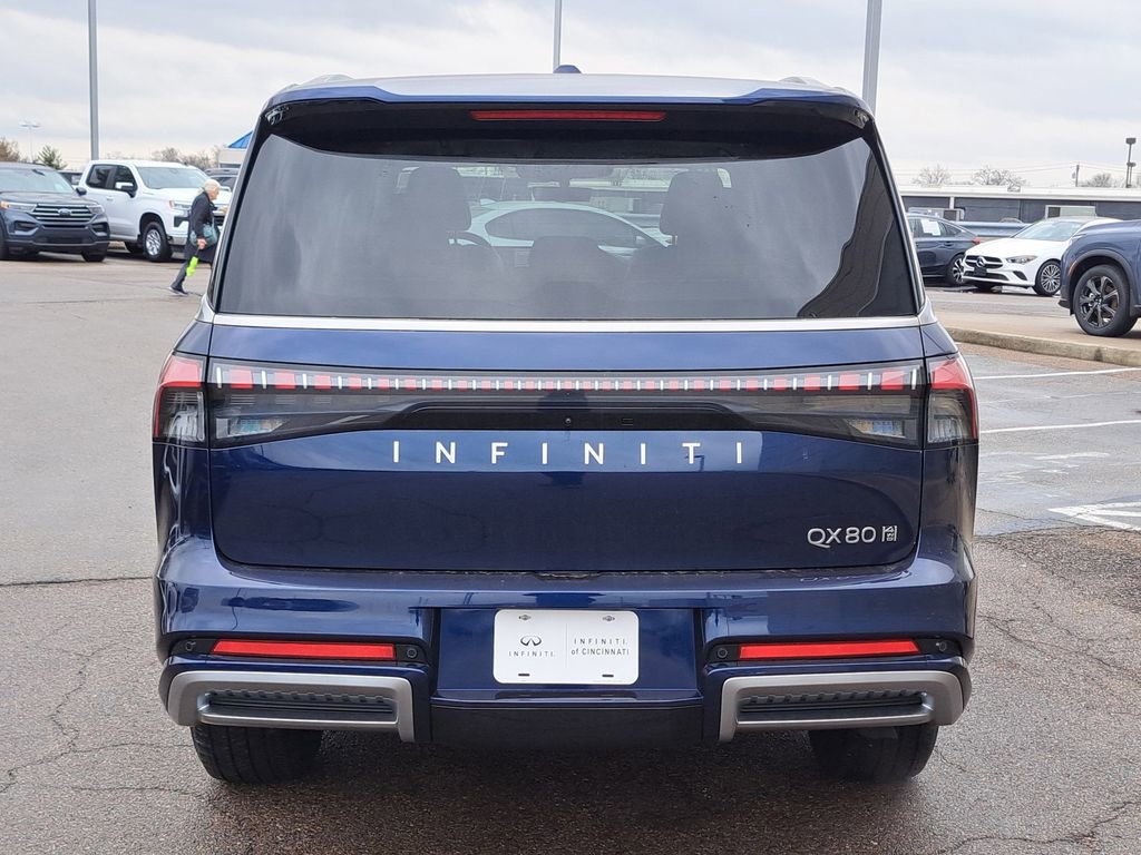 Certified 2025 INFINITI QX80 Pure w/ Cargo Package image 4