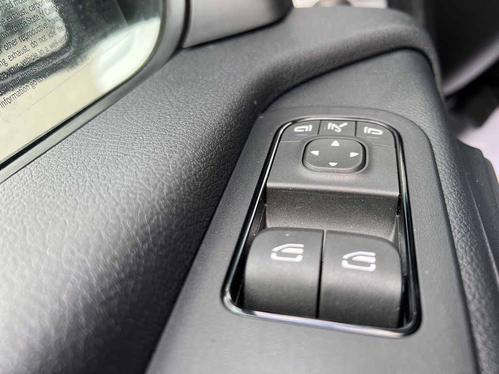 Used 2024 Mercedes-Benz Sprinter 144 Cargo image 27