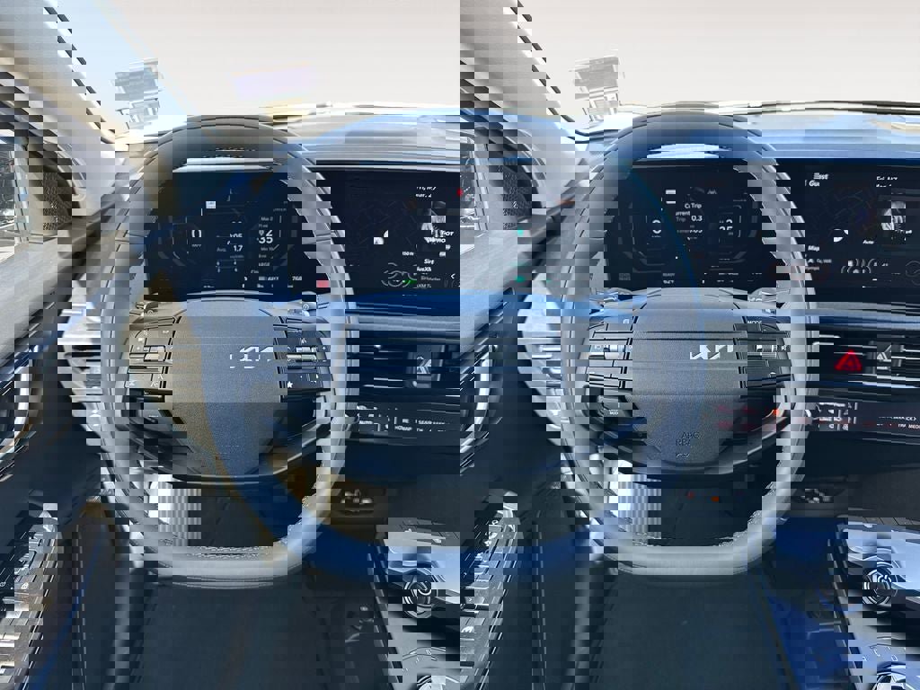 Used 2025 Kia EV6 Light RWD image 14