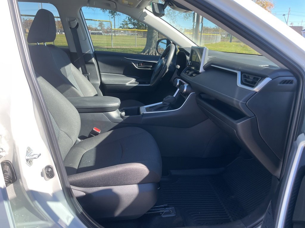 Used 2024 Toyota RAV4 LE image 16