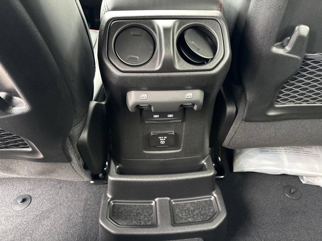 New 2026 Jeep Wrangler Unlimited Rubicon AWD/4WD image 19