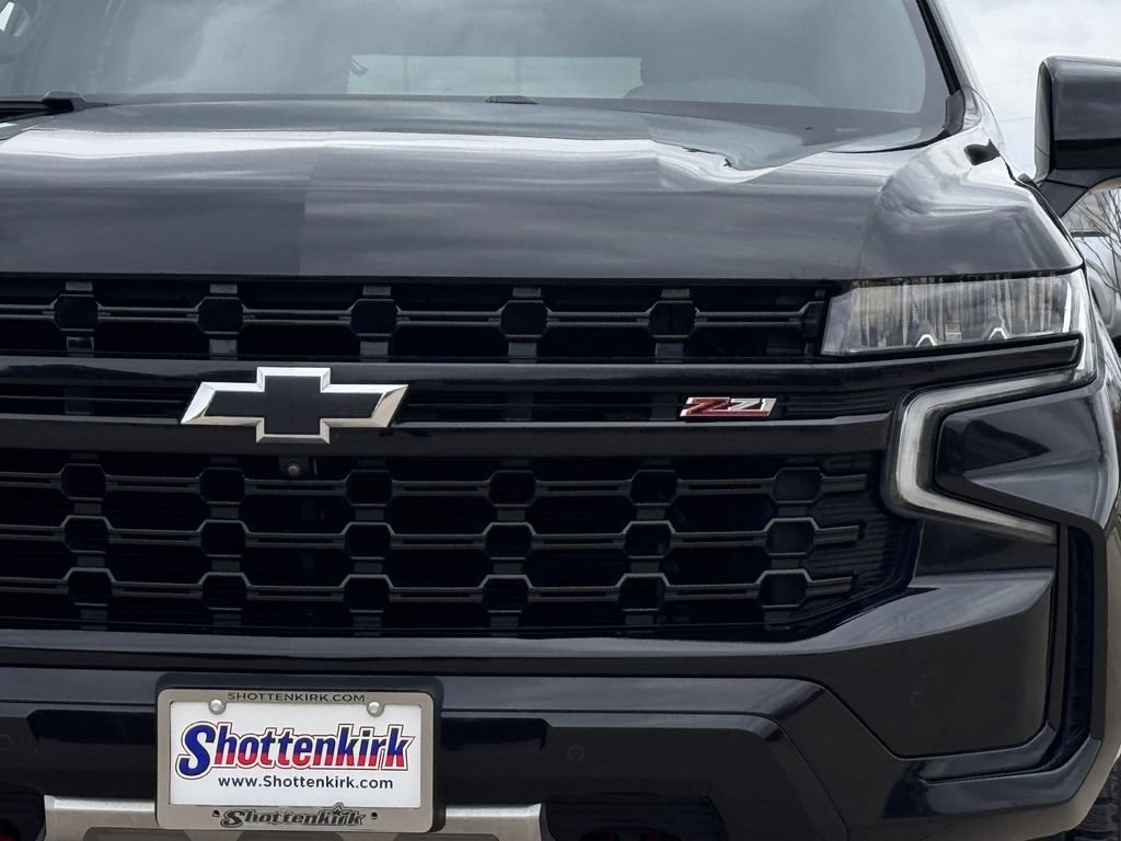 Used 2023 Chevrolet Tahoe Z71 w/ Z71 Off-Road Package AWD/4WD image 8