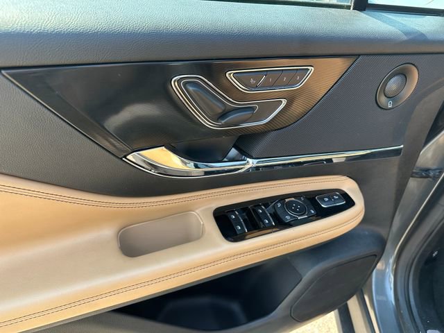 Used 2022 Lincoln Corsair Reserve w/ Equipment Group 201A AWD/4WD image 21
