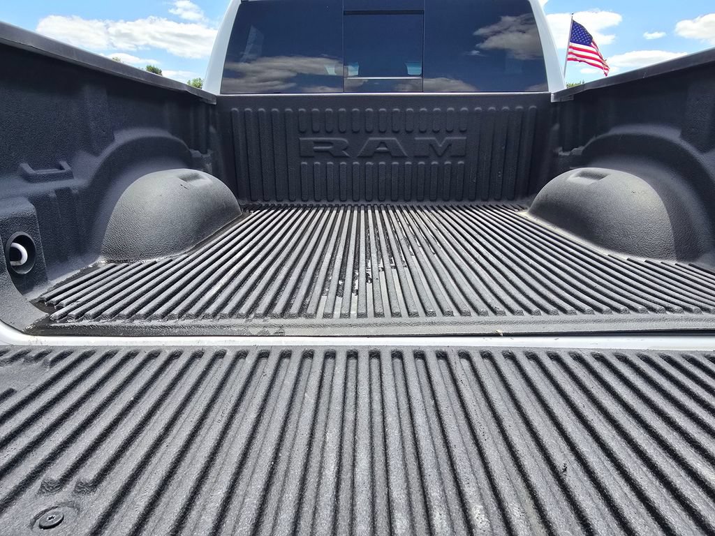 Used 2023 RAM 1500 Laramie AWD/4WD image 14