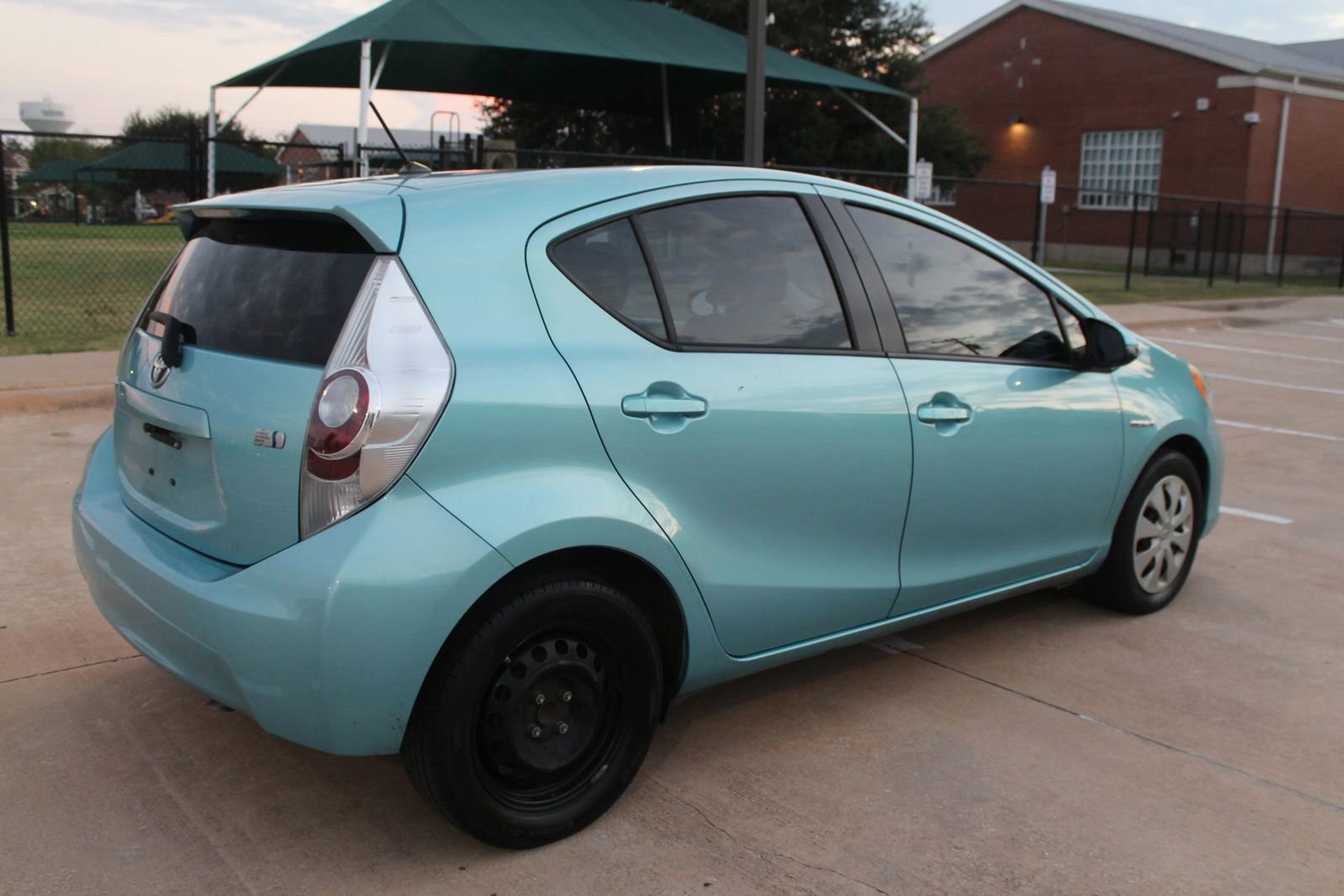 Used 2014 Toyota Prius C Two image 9