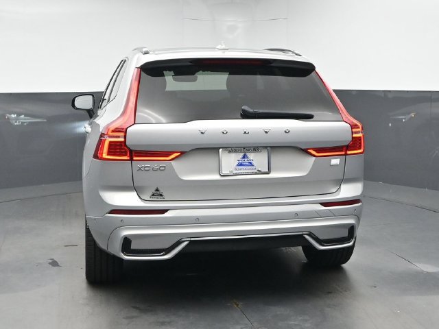 Used 2023 Volvo XC60 T8 Plus w/ Protection Package Premier AWD/4WD image 7