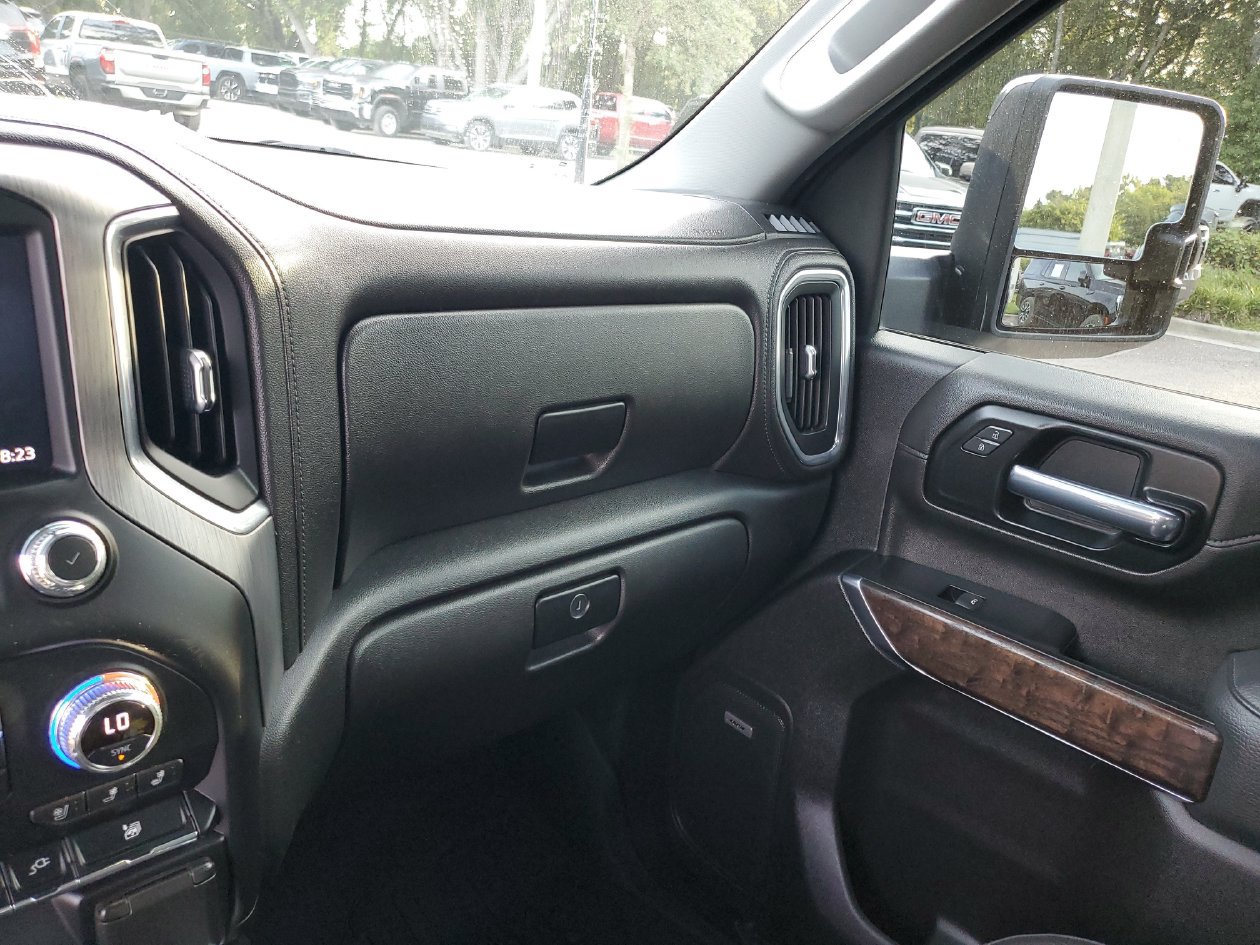 Used 2020 GMC Sierra 3500 Denali w/ Denali Ultimate Package AWD/4WD image 27