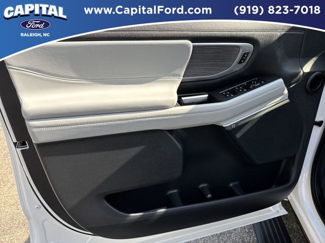 Certified 2025 Ford Expedition Max Platinum w/ Platinum Ultimate Package AWD/4WD image 20
