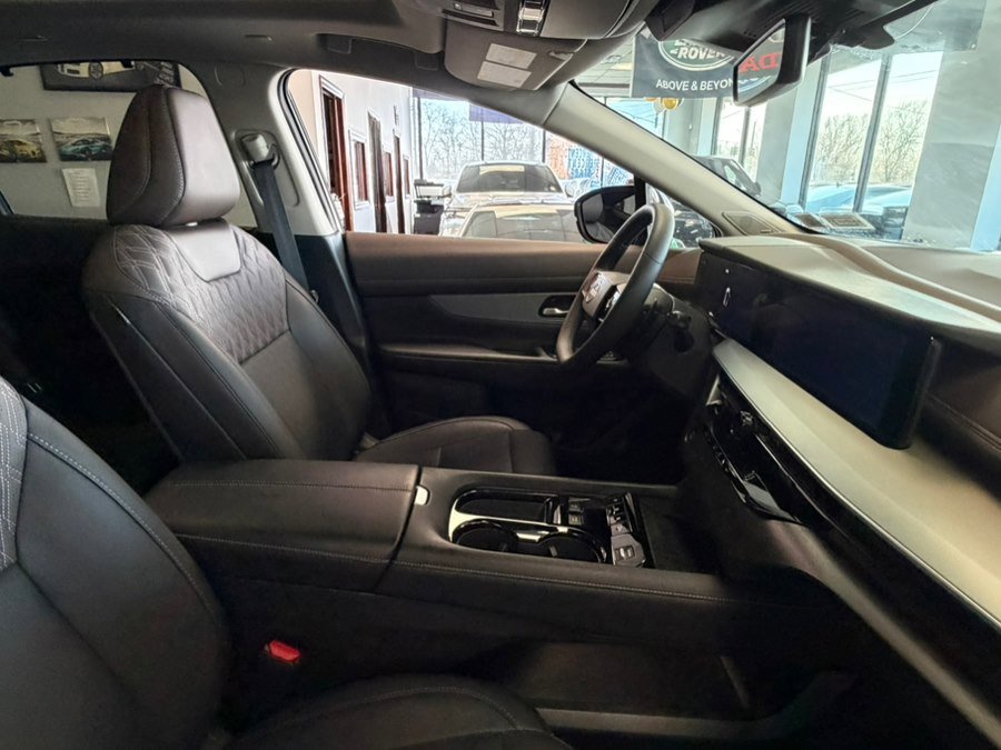 Used 2025 Nissan Murano Platinum w/ Cargo Package image 37