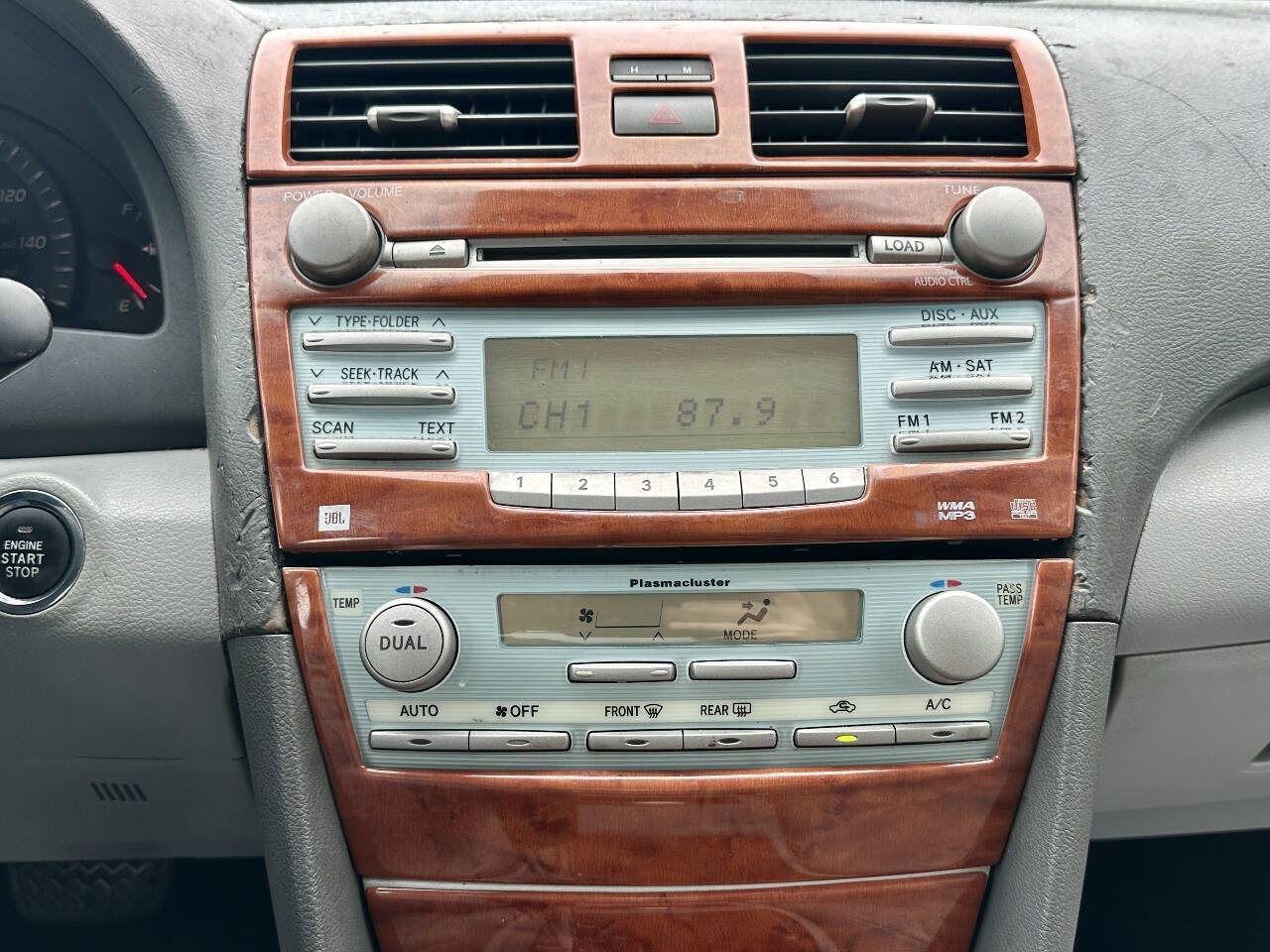 Used 2009 Toyota Camry XLE FWD image 24