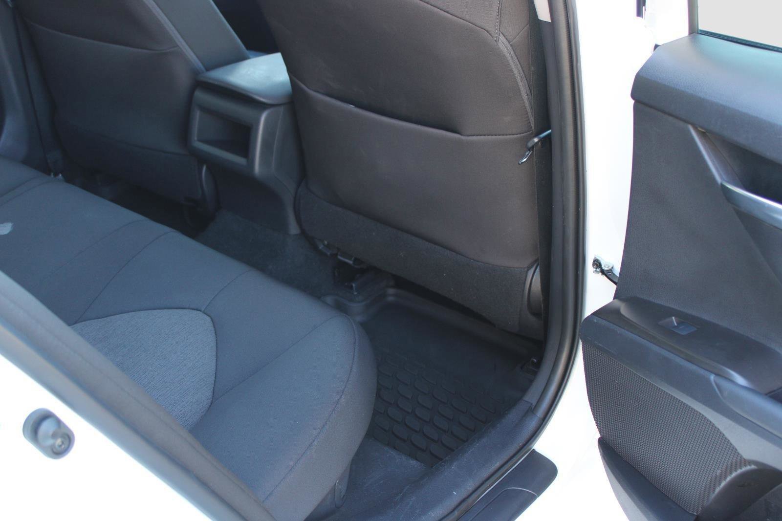 Used 2021 Toyota Camry LE image 35