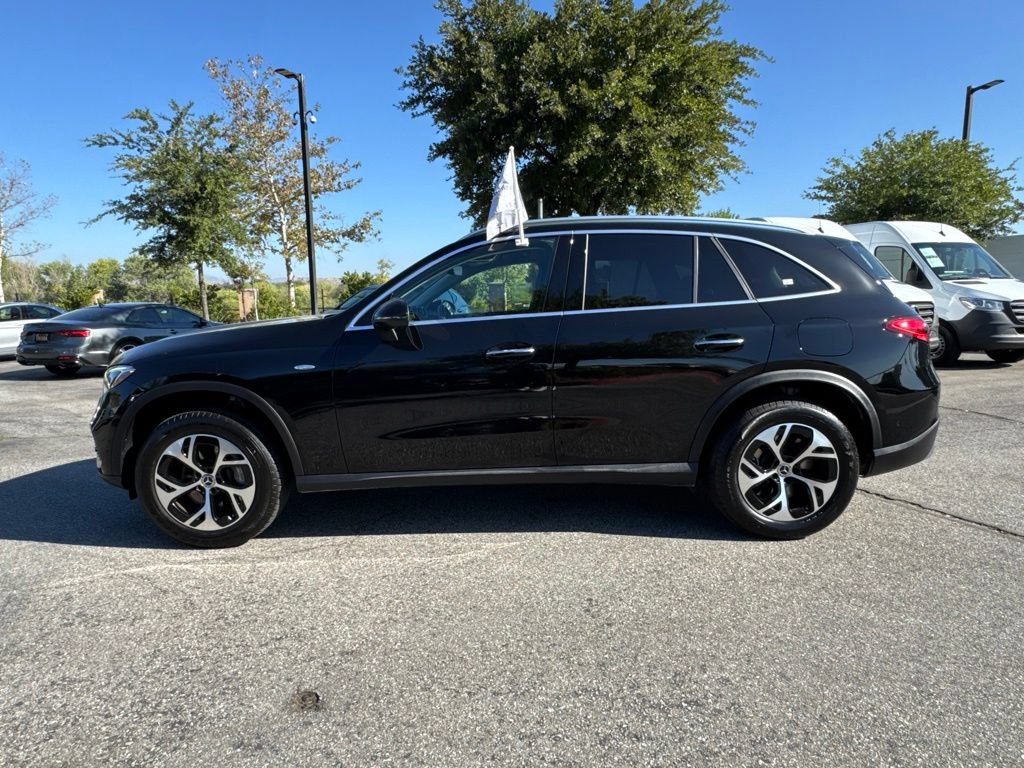 Used 2025 Mercedes-Benz GLC 350e 4MATIC image 13