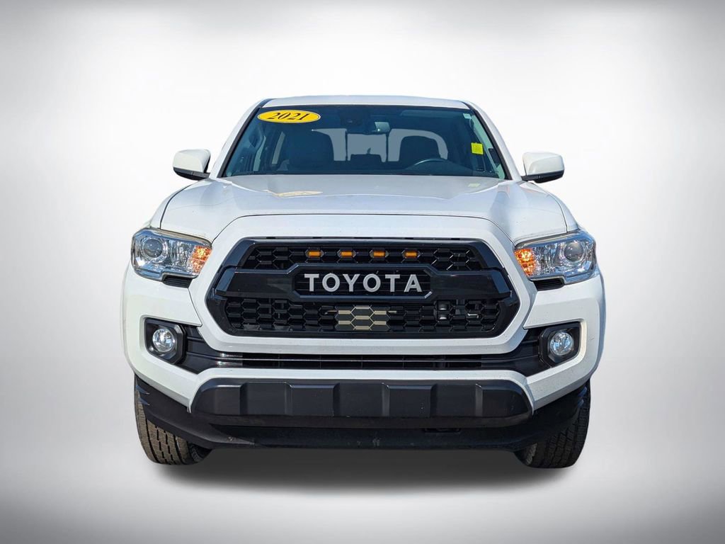 Used 2021 Toyota Tacoma SR5 RWD image 9