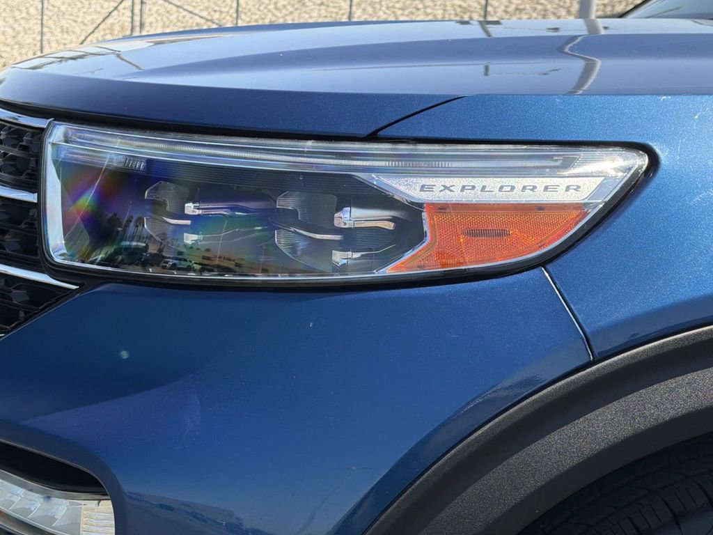 Used 2021 Ford Explorer XLT RWD image 10