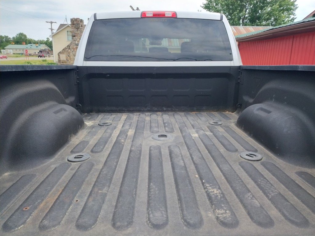 Used 2018 RAM 2500 Tradesman w/ Chrome Appearance Group image 13