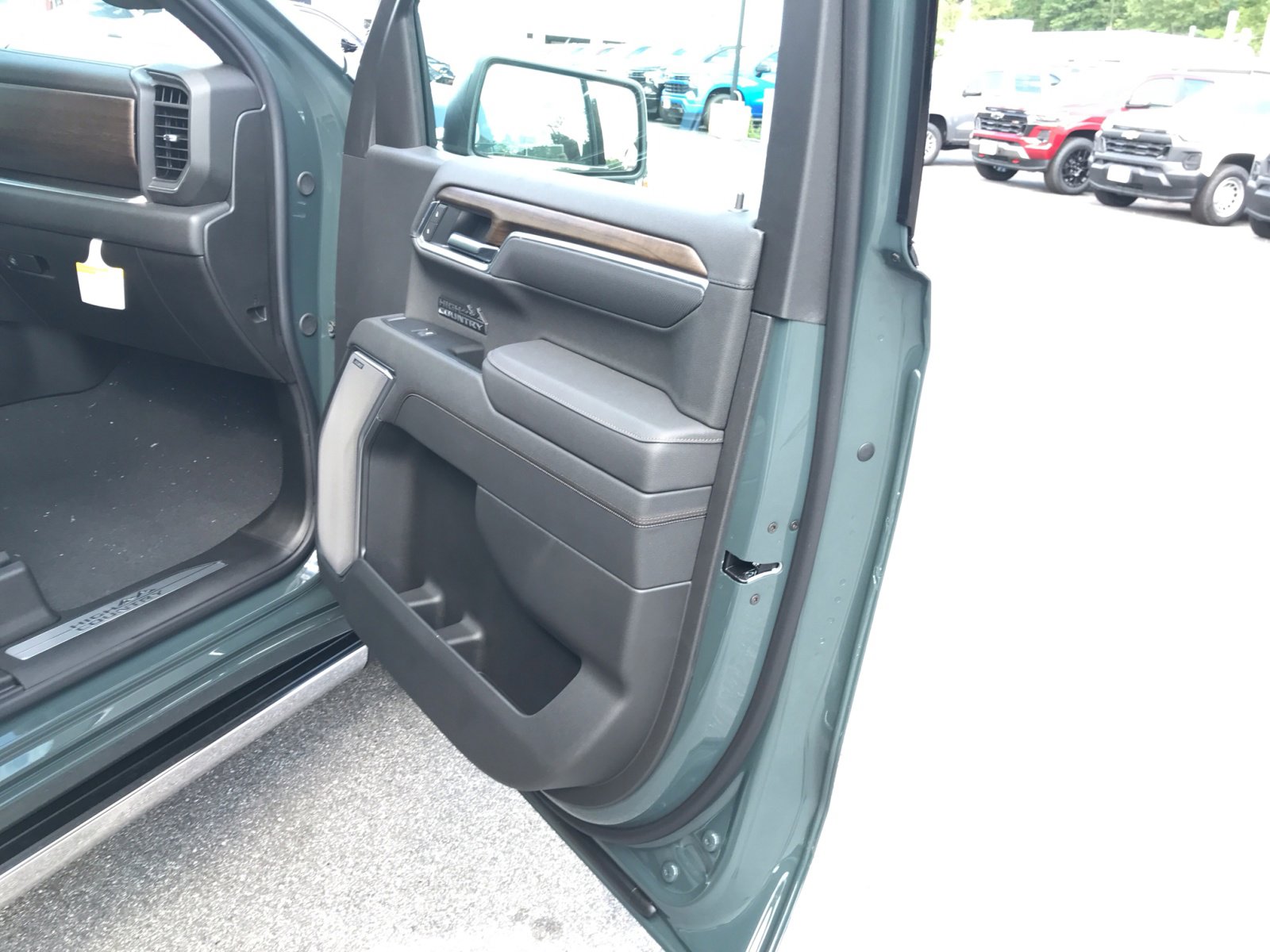 New 2026 Chevrolet Silverado 1500 High Country w/ High Country Premium Package image 28