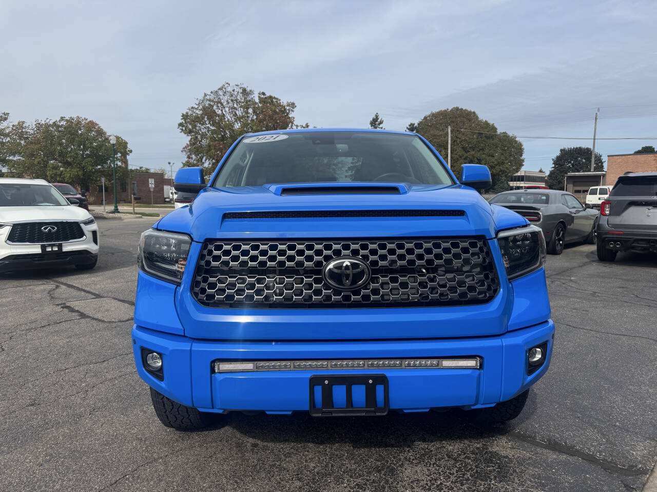 Used 2021 Toyota Tundra SR5 AWD/4WD image 5
