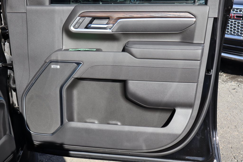 New 2025 GMC Sierra 2500 SLT w/ SLT Convenience Package image 24