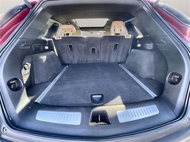 Certified 2017 Cadillac XT5 Luxury w/ Driver Awareness Package image 28