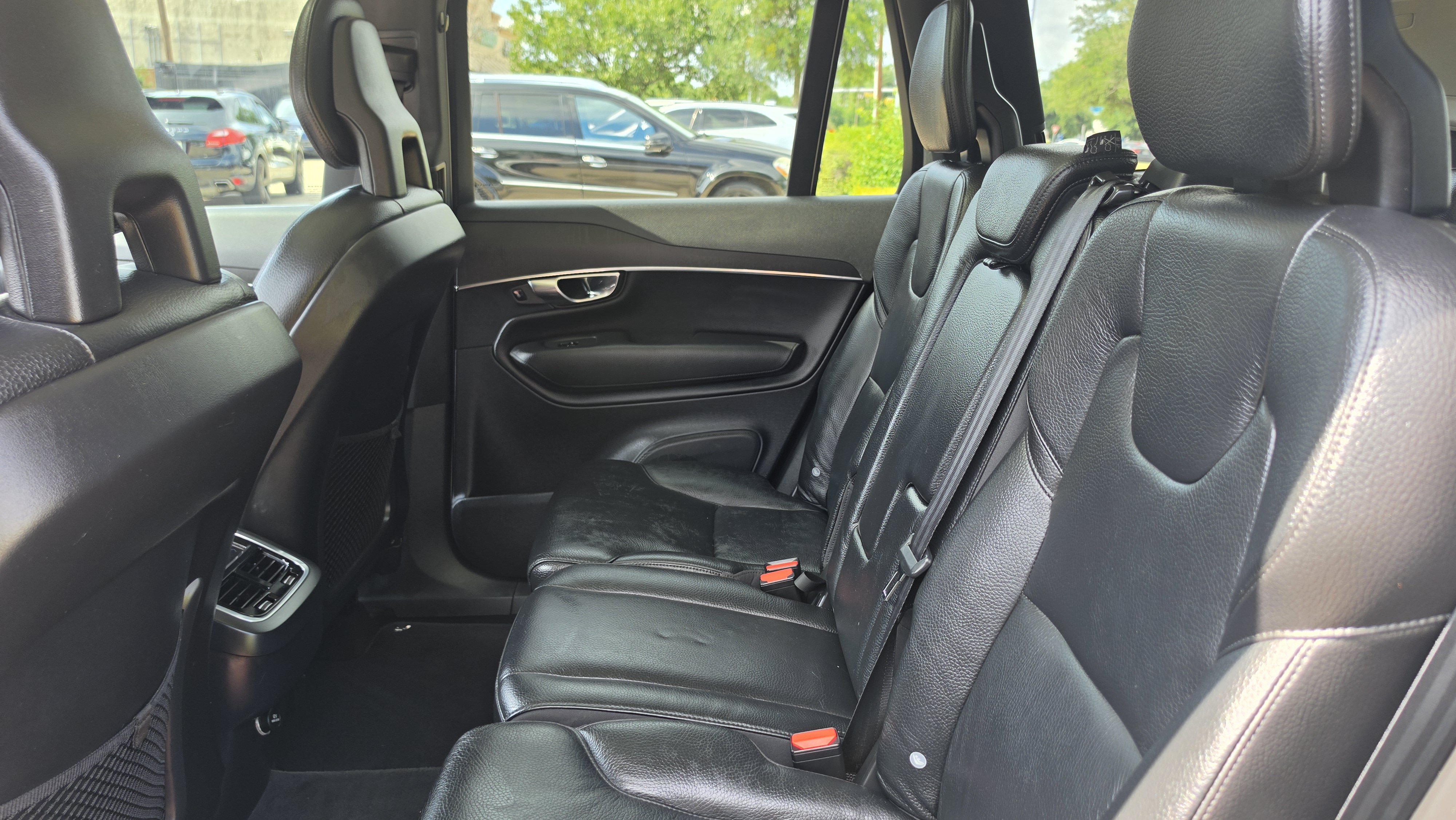 Used 2020 Volvo XC90 T6 Momentum AWD/4WD image 20
