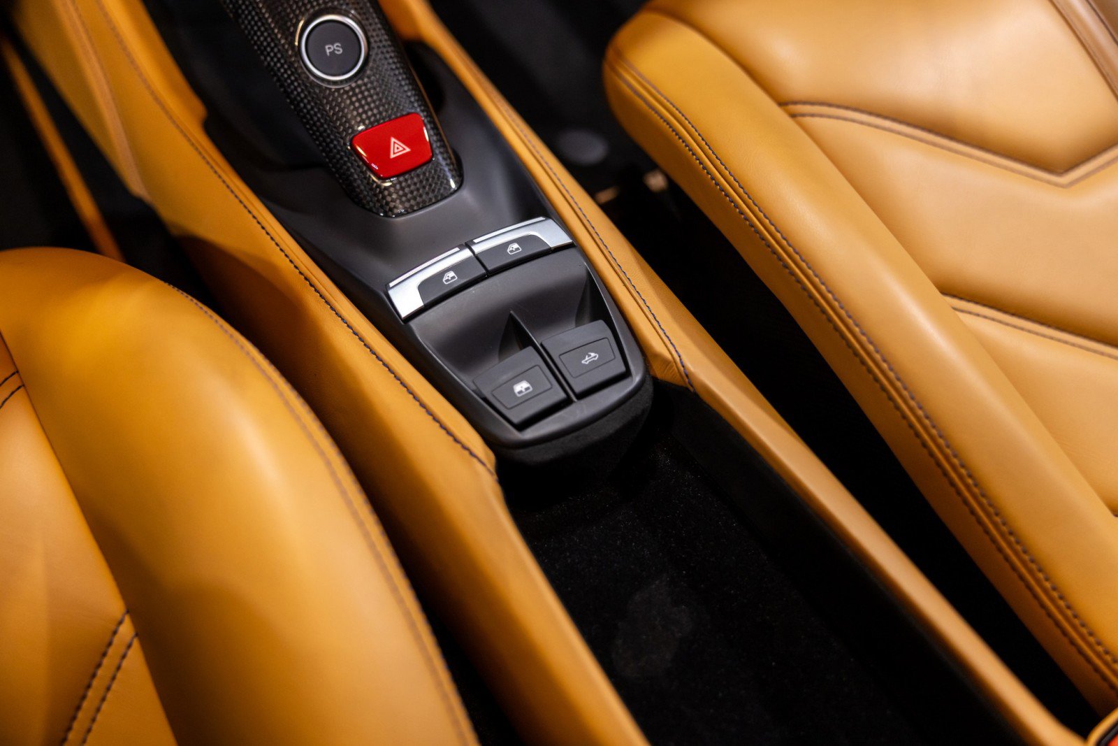 Used 2019 Ferrari 488 Spider image 51