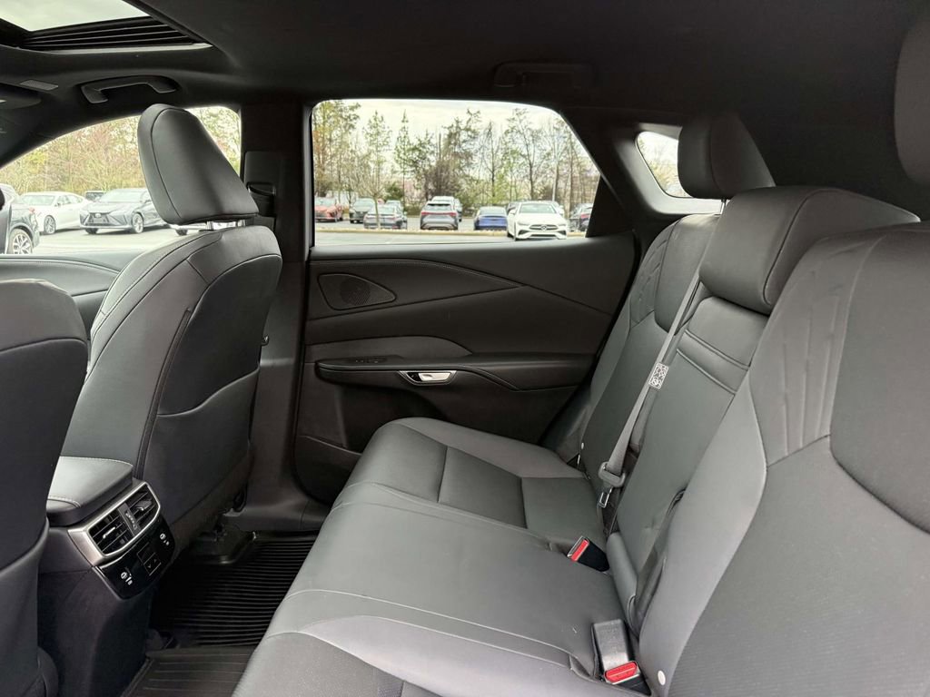 Used 2024 Lexus RX 350 Premium w/ Convenience Package image 17