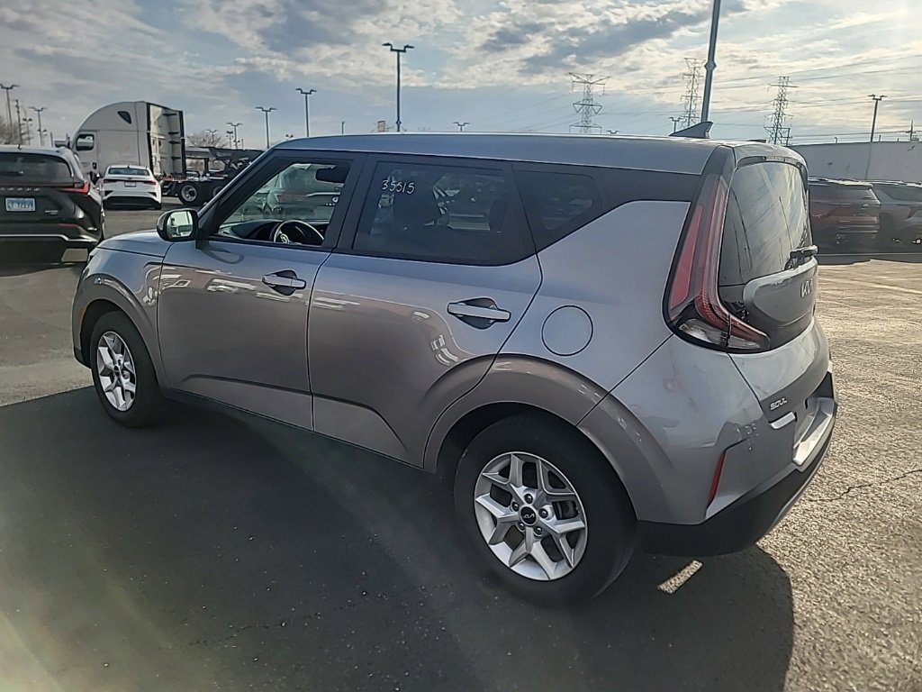 Used 2024 Kia Soul LX w/ Option Group 015 image 4