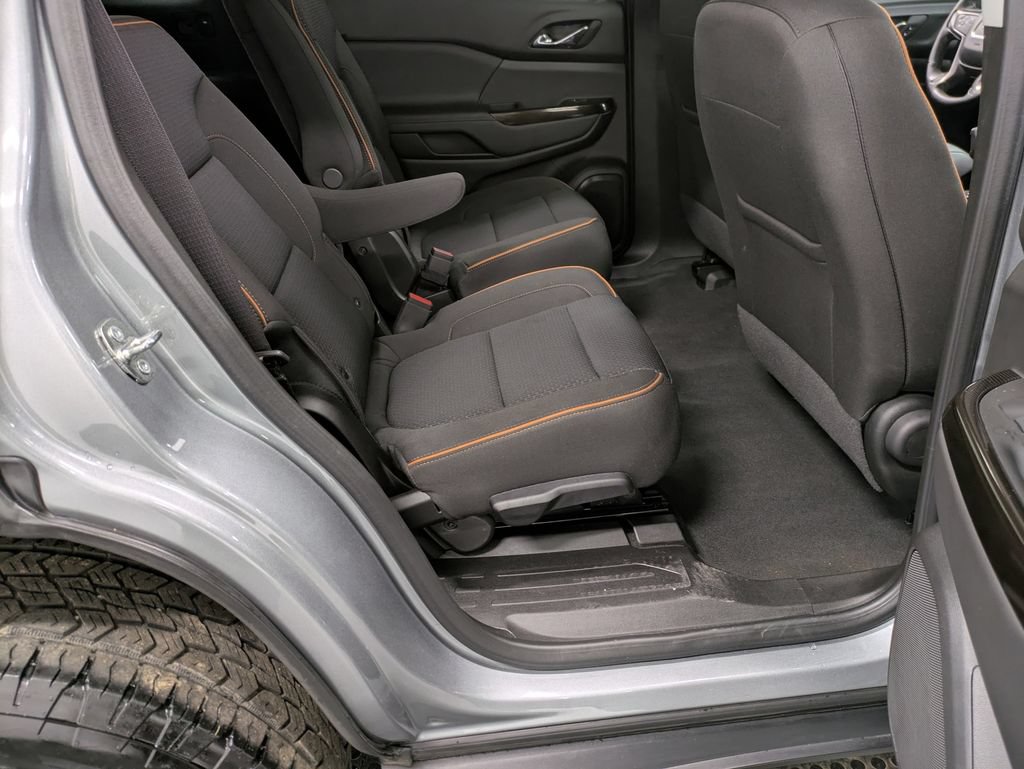 Used 2023 GMC Acadia AT4 AWD/4WD image 26