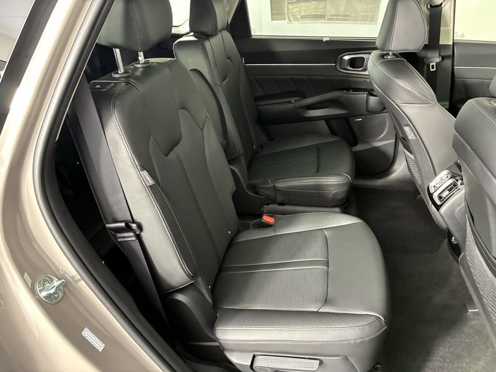 New 2026 Kia Sorento SX image 33
