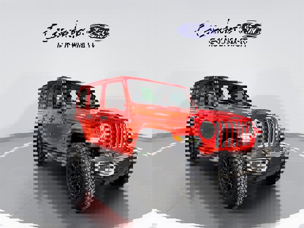 Used 2020 Jeep Wrangler Unlimited Sahara image 2