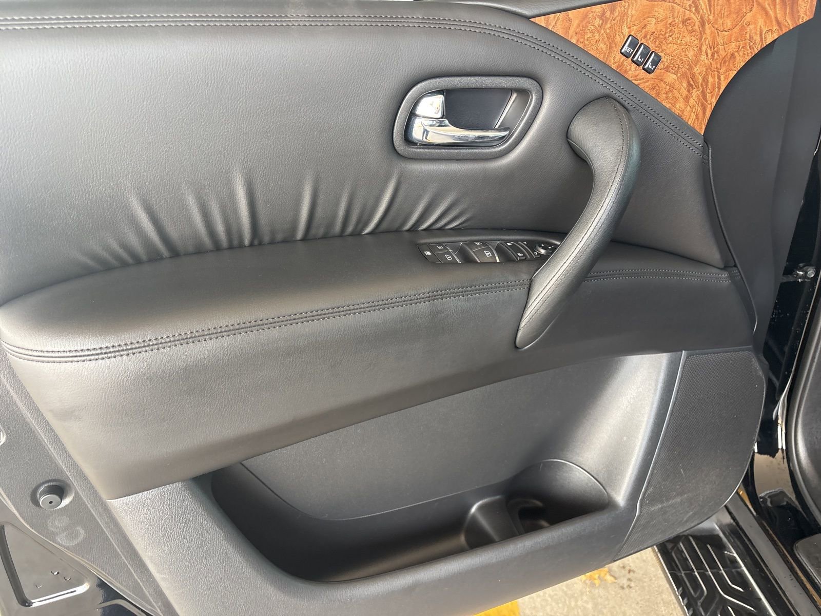 Used 2023 Nissan Armada SL w/ Cargo Package image 11