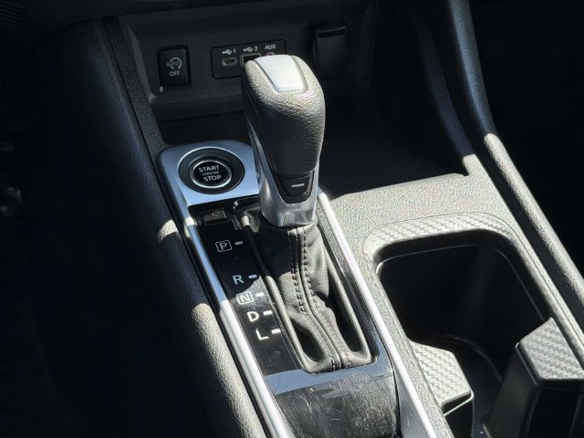 Used 2024 Nissan Sentra SV FWD image 22
