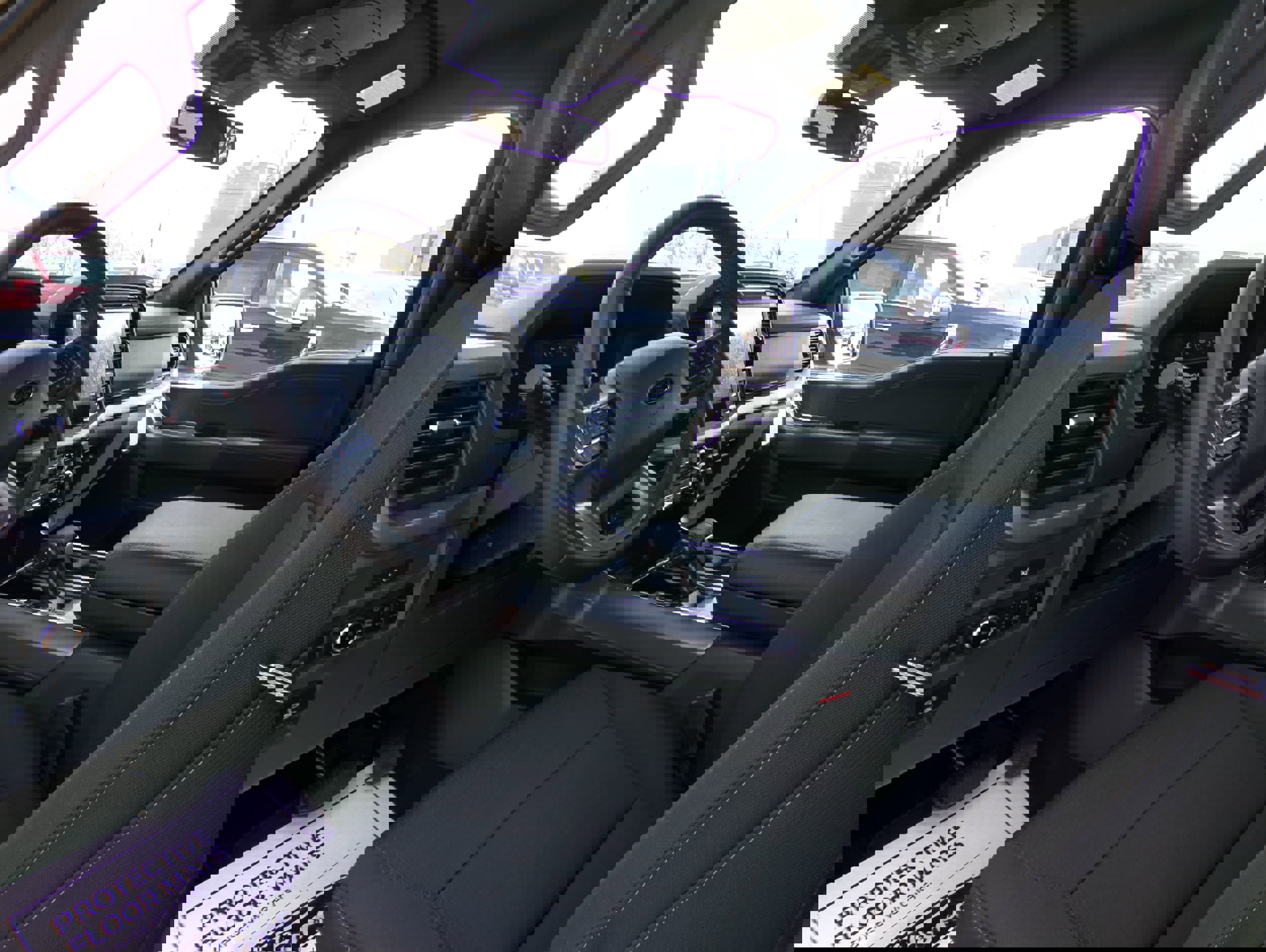 New 2025 Ford F150 XLT w/ Equipment Group 302A MID image 32