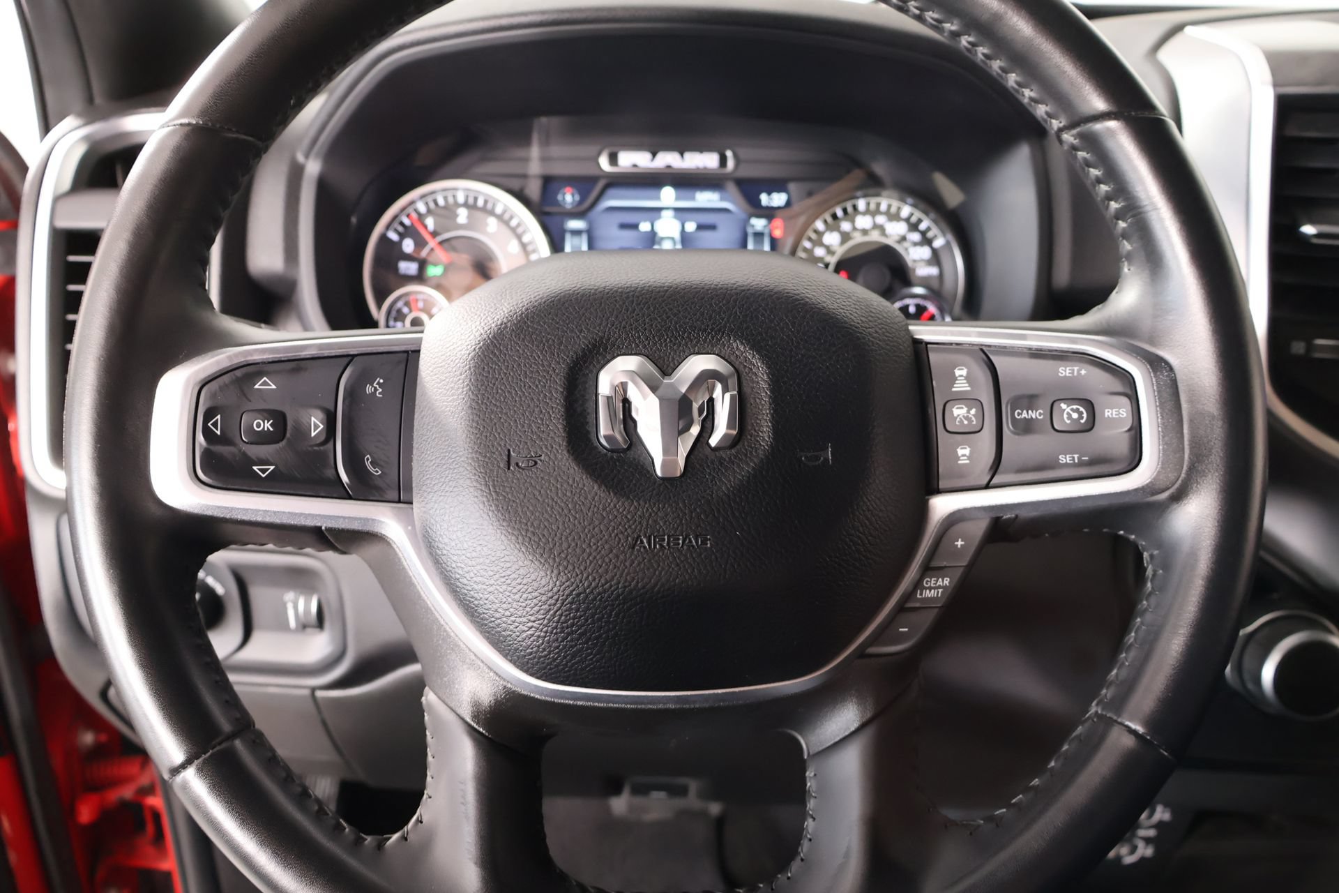 Used 2024 RAM 2500 Big Horn w/ Night Edition AWD/4WD image 3