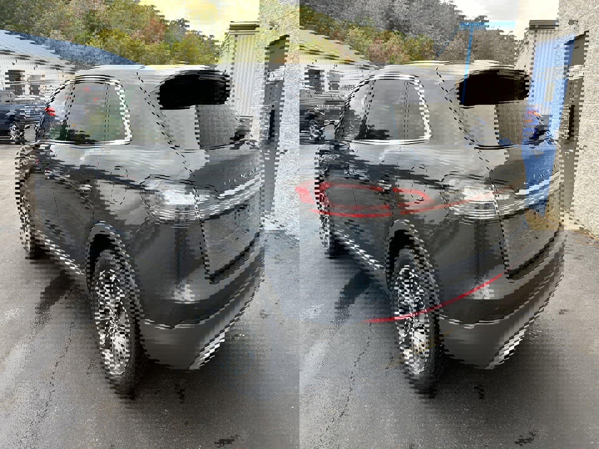 Used 2022 Lincoln Nautilus Reserve image 6