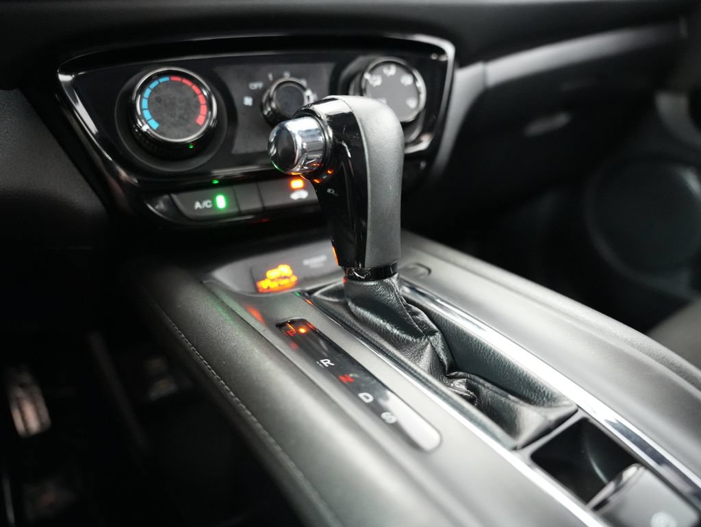 Used 2020 Honda HR-V Sport image 29