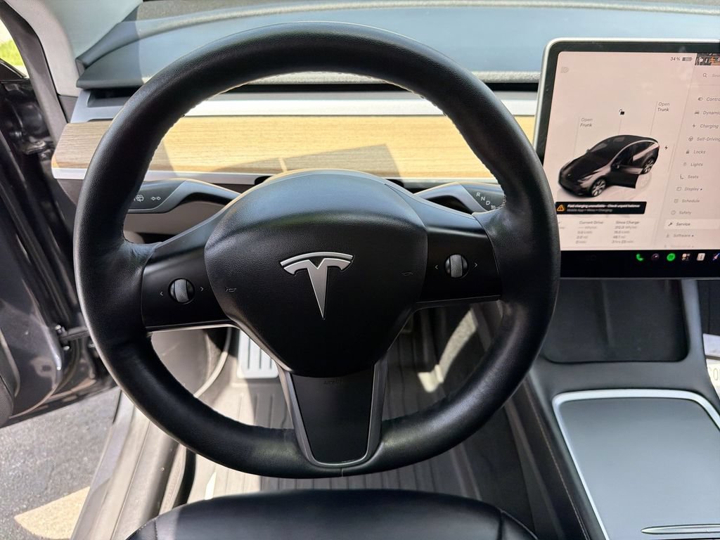 Used 2022 Tesla Model Y Long Range AWD/4WD image 11