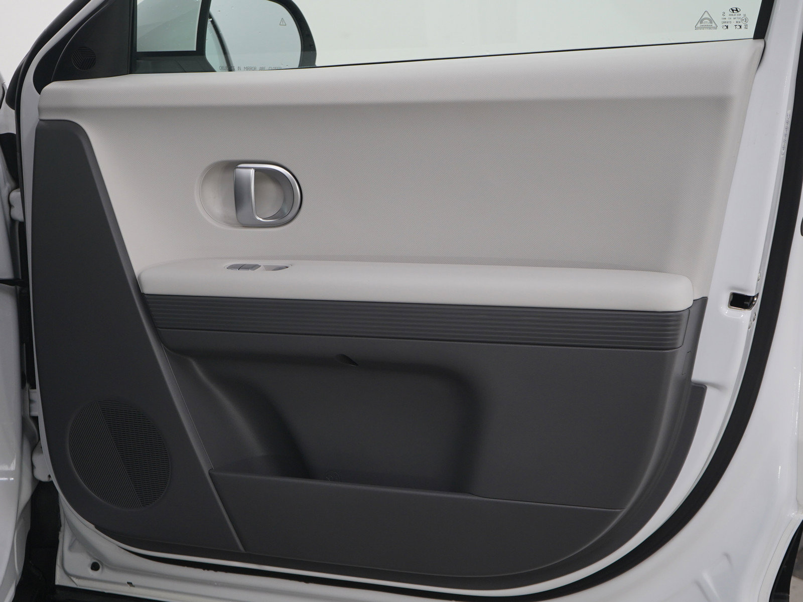 Certified 2024 Hyundai Ioniq 5 SEL AWD/4WD image 9