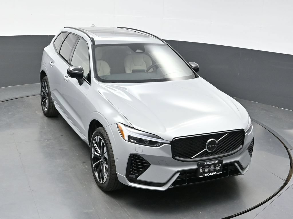 New 2026 Volvo XC60 T8 Plus w/ Climate Package PRO AWD/4WD image 30