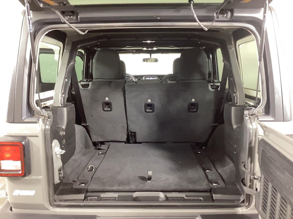 Used 2021 Jeep Wrangler Unlimited Sport image 29