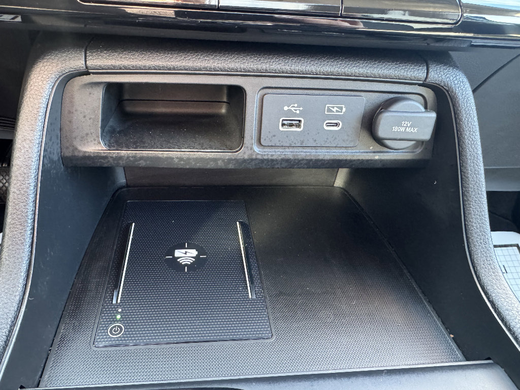 Used 2023 Honda Pilot Elite image 23