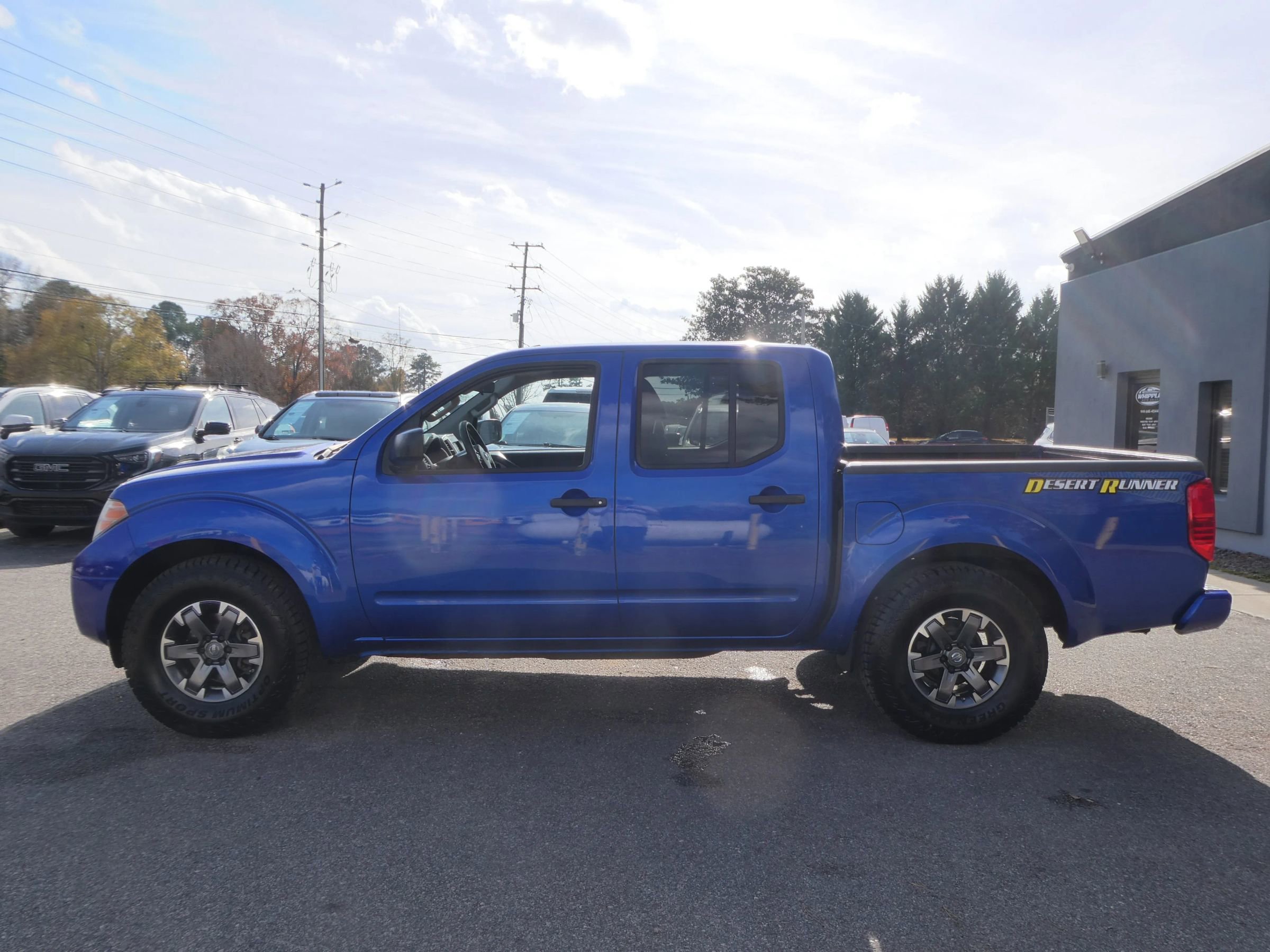 Used 2014 Nissan Frontier Desert Runner image 9