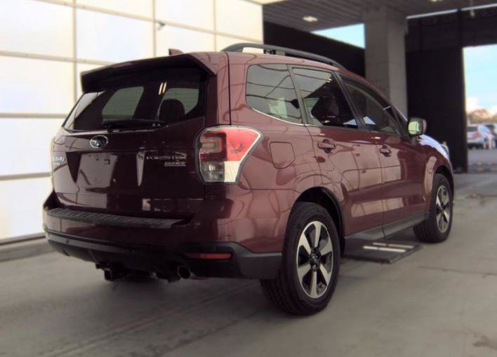 Used 2017 Subaru Forester 2.5i Limited AWD/4WD image 4