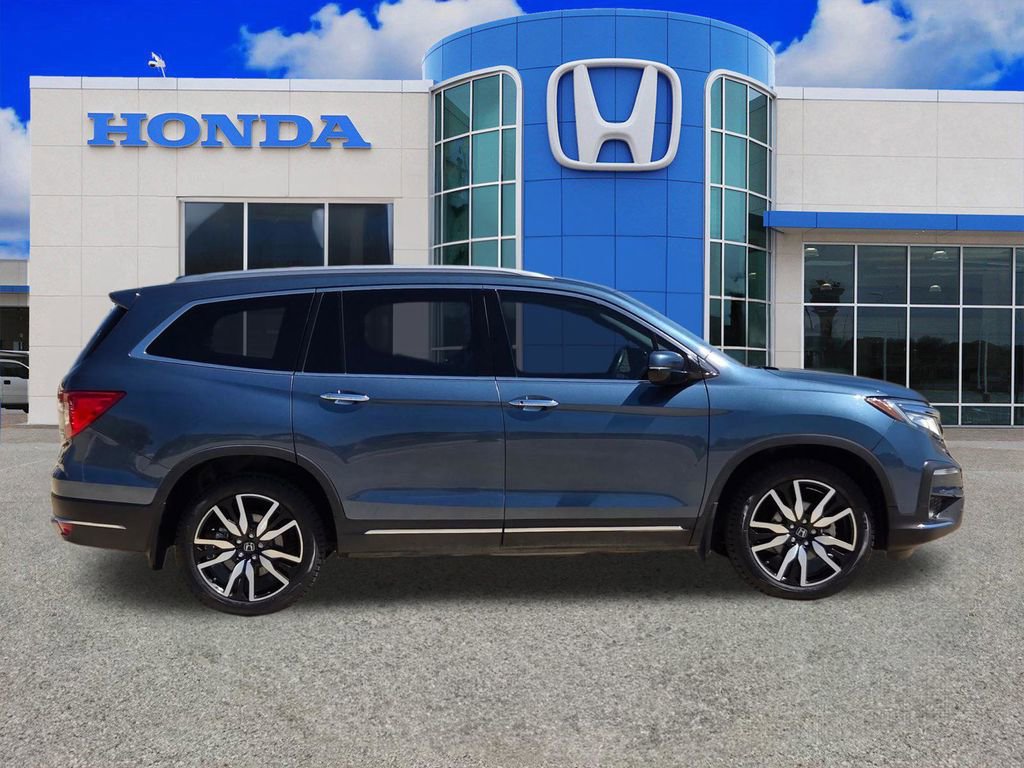 Used 2022 Honda Pilot Elite image 2